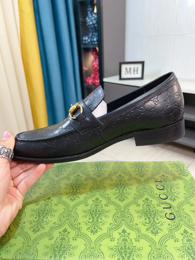 Men's shoes 💰500🌹🌹【GUCCI】The most popular classic Gucci leather shoes. Synchronized with the official website, the upper is made of Italian first-layer cowhide ➕cowhide lining, with unique brand and unique craftsmanship. Highlighting the hot style of the new year. Stop hesitating, stop wandering, get it now. Number: 38--44
